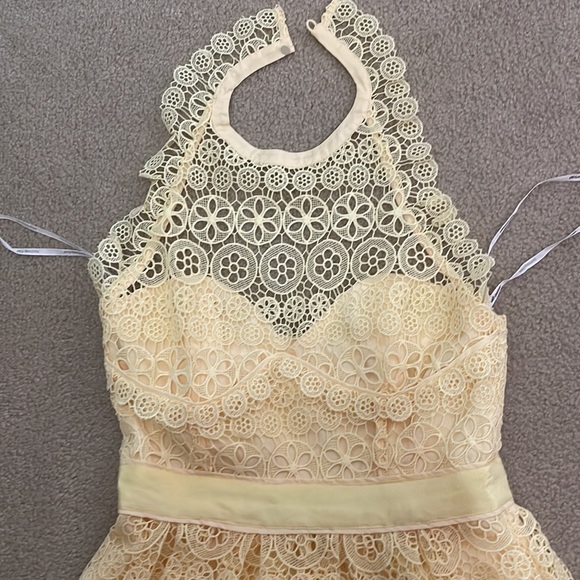 Dress - Picture 5 of 12